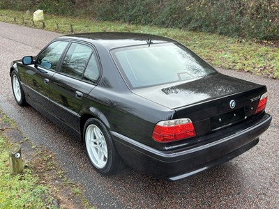 Lot 2001 BMW 735i