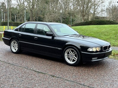 Lot 2001 BMW 735i