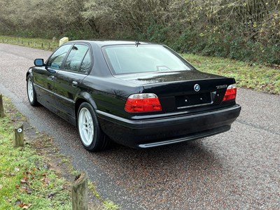 Lot 2001 BMW 735i
