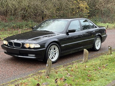 Lot 2001 BMW 735i