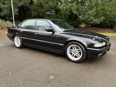 Lot 2001 BMW 735i