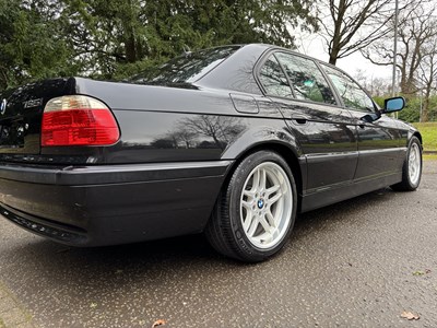 Lot 2001 BMW 735i