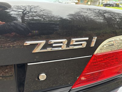 Lot 2001 BMW 735i