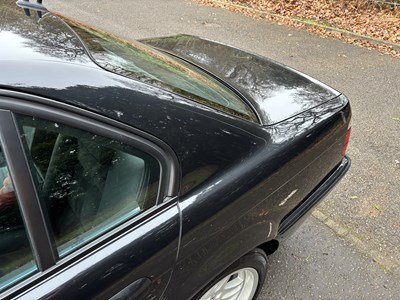 Lot 2001 BMW 735i
