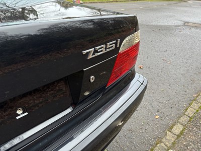 Lot 2001 BMW 735i