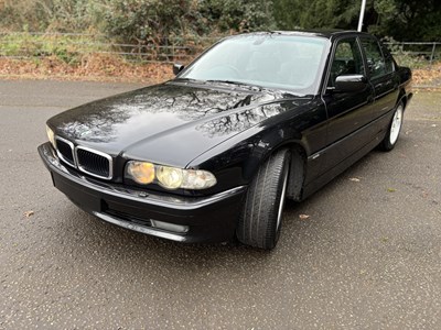 Lot 2001 BMW 735i