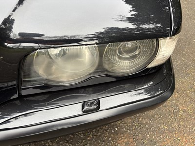 Lot 2001 BMW 735i
