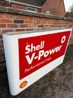 Lot Shell V Power forecourt sign