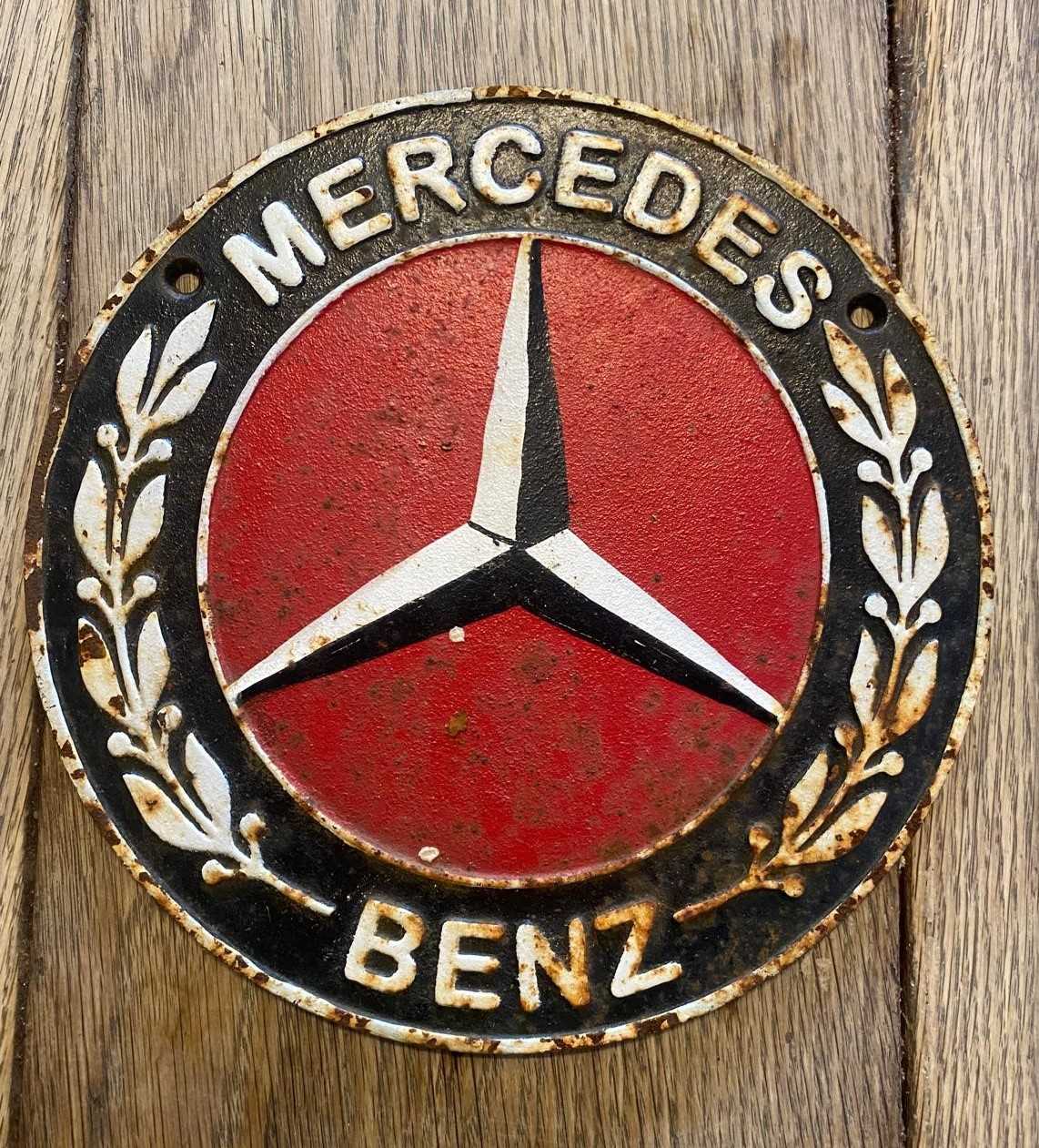 Lot Mercedes Benz workshop sign