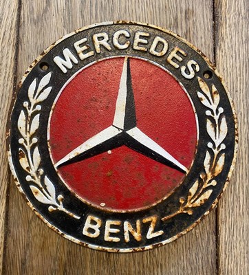 Lot Mercedes Benz workshop sign