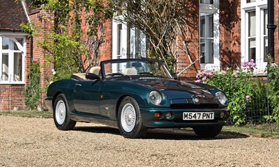 Lot 119 - 1995 MG RV8
