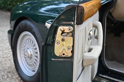 Lot 119 - 1995 MG RV8