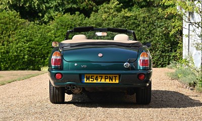 Lot 119 - 1995 MG RV8