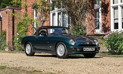 Lot 119 - 1995 MG RV8