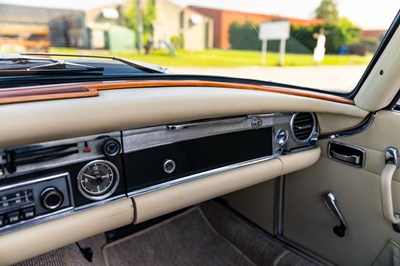 Lot 235 - 1968 Mercedes-Benz 280 SL Pagoda
