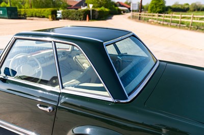 Lot 235 - 1968 Mercedes-Benz 280 SL Pagoda