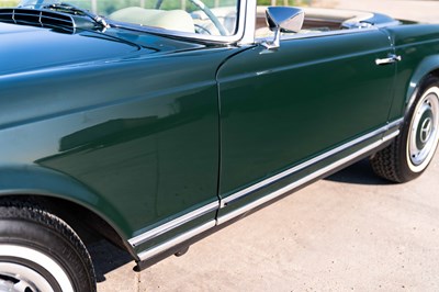 Lot 235 - 1968 Mercedes-Benz 280 SL Pagoda
