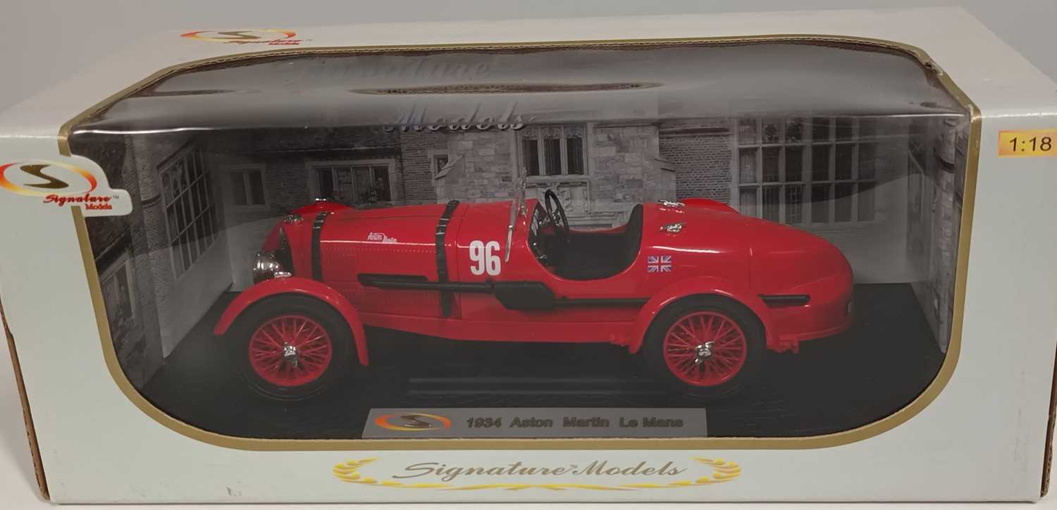Lot Aston Martin Model