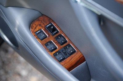 Lot 105 - 1994 Jaguar Sovereign (6.0 litre)