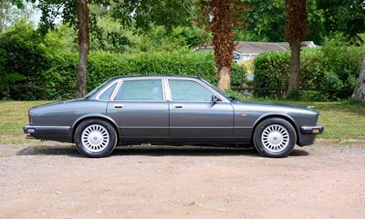 Lot 105 - 1994 Jaguar Sovereign (6.0 litre)