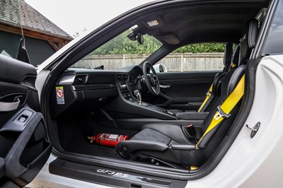 Lot 221 - 2015 Porsche 911/991 GT3 RS