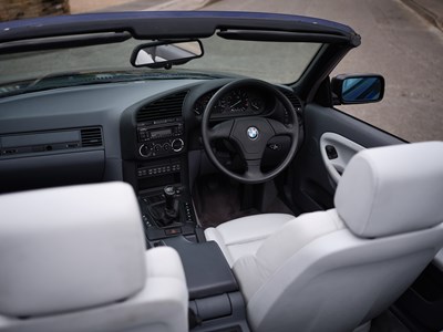 Lot 143 - 1995 BMW 328i Convertible