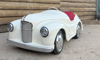 Lot 101 - 1959 Austin J40 Pedal Car
