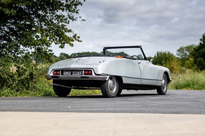 Lot 157 - 1967 Citroën ID19 Convertible