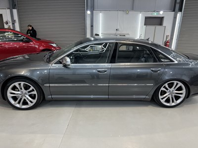 Lot 270 - 2009 Audi S8