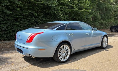Lot 2011 Jaguar XJ 5.0 V8 Portfolio