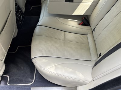 Lot 2011 Jaguar XJ 5.0 V8 Portfolio