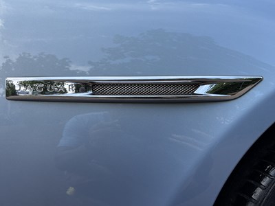 Lot 2011 Jaguar XJ 5.0 V8 Portfolio