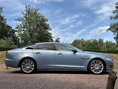 Lot 2011 Jaguar XJ 5.0 V8 Portfolio