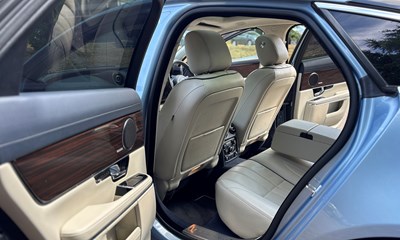 Lot 2011 Jaguar XJ 5.0 V8 Portfolio