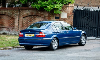 Lot 262 - 2002 BMW 325i SE