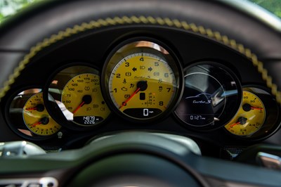 Lot 174 - 2017 Porsche 911/991.2 Turbo S