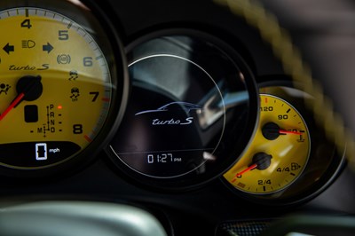 Lot 174 - 2017 Porsche 911/991.2 Turbo S