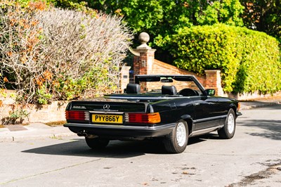 Lot 276 - 1983 Mercedes-Benz 380 SL / 500 SL