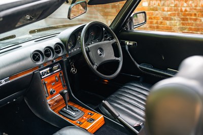 Lot 276 - 1983 Mercedes-Benz 380 SL / 500 SL