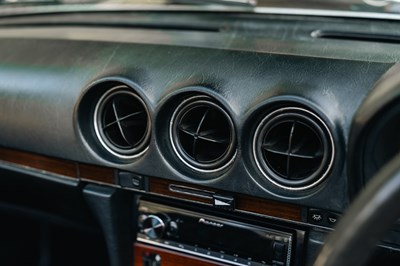 Lot 276 - 1983 Mercedes-Benz 380 SL / 500 SL