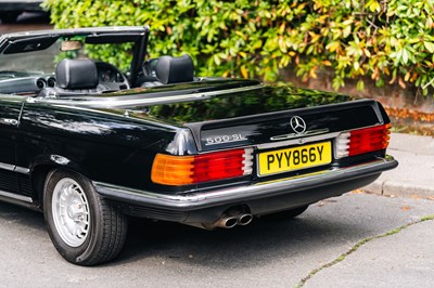 Lot 276 - 1983 Mercedes-Benz 380 SL / 500 SL