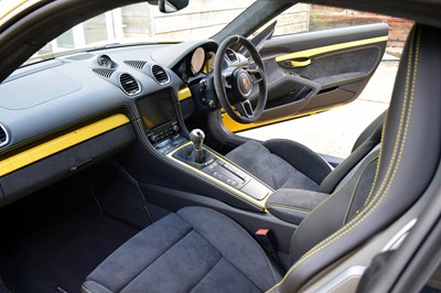 Lot 219 - 2021 Porsche 718 Cayman GT4