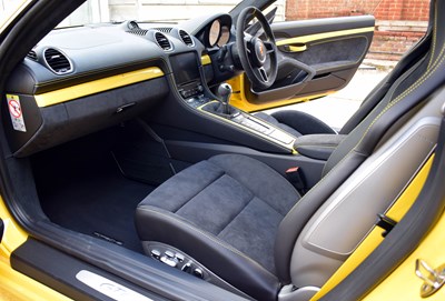 Lot 219 - 2021 Porsche 718 Cayman GT4