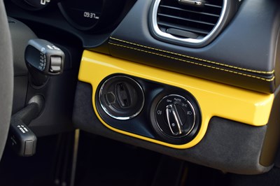 Lot 219 - 2021 Porsche 718 Cayman GT4