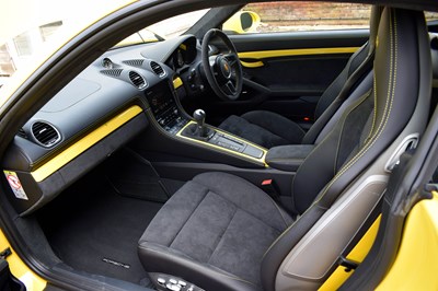Lot 219 - 2021 Porsche 718 Cayman GT4