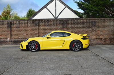 Lot 219 - 2021 Porsche 718 Cayman GT4