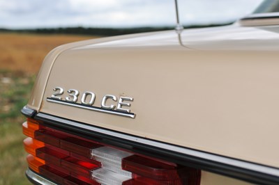 Lot 197 - 1985 Mercedes-Benz 230 CE