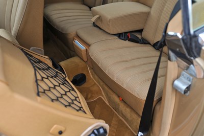 Lot 197 - 1985 Mercedes-Benz 230 CE