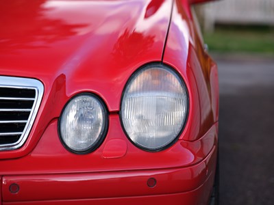 Lot 275 - 1999 Mercedes Benz 320 CLK Elegance Convertible