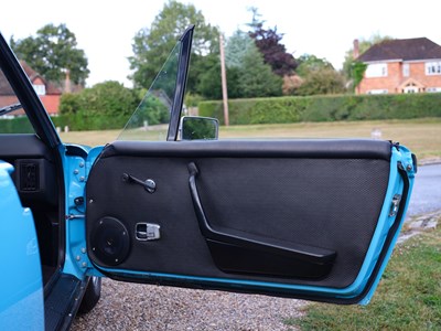 Lot 249 - 1975 Porsche 914